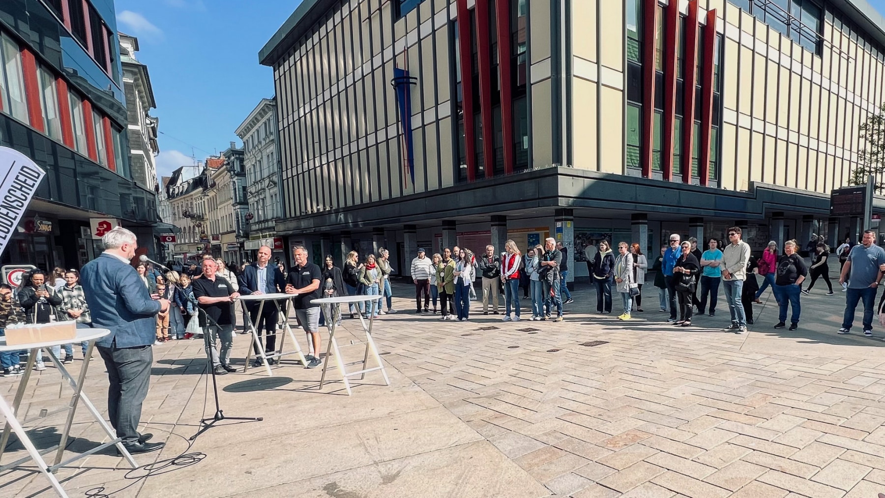 Gelungene Ausstellungseröffnung
